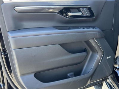 2025 Chevrolet Suburban RST