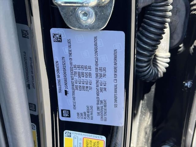 2025 Chevrolet Suburban RST