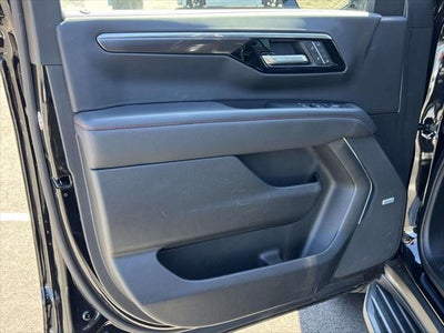 2025 Chevrolet Suburban RST