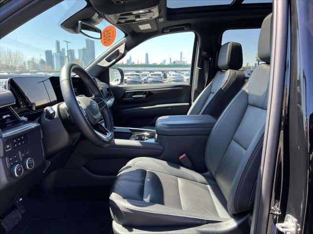 2025 Chevrolet Suburban RST