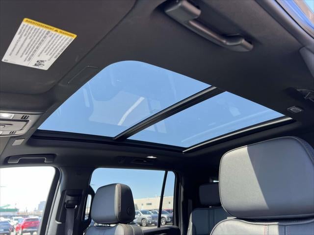 2025 Chevrolet Suburban RST