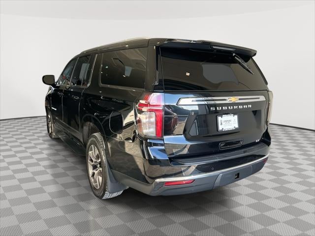 2023 Chevrolet Suburban LT