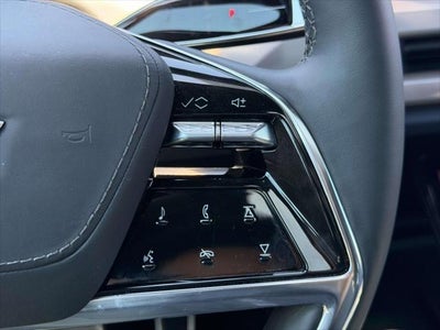 2026 Cadillac VISTIQ Premium Luxury