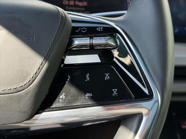 2026 Cadillac VISTIQ Platinum