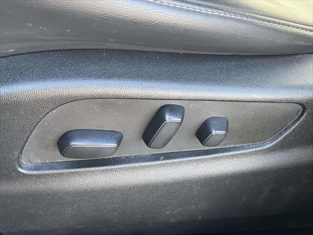 2023 Cadillac XT4 AWD Luxury