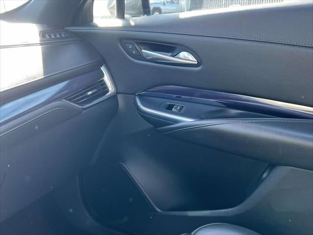 2023 Cadillac XT4 AWD Luxury