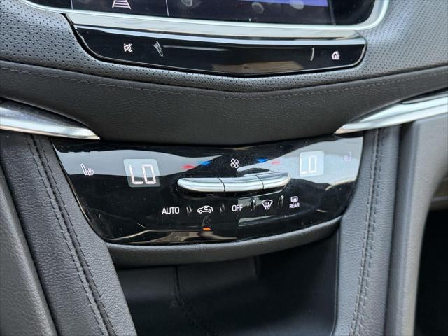 2023 Cadillac XT5 AWD Premium Luxury