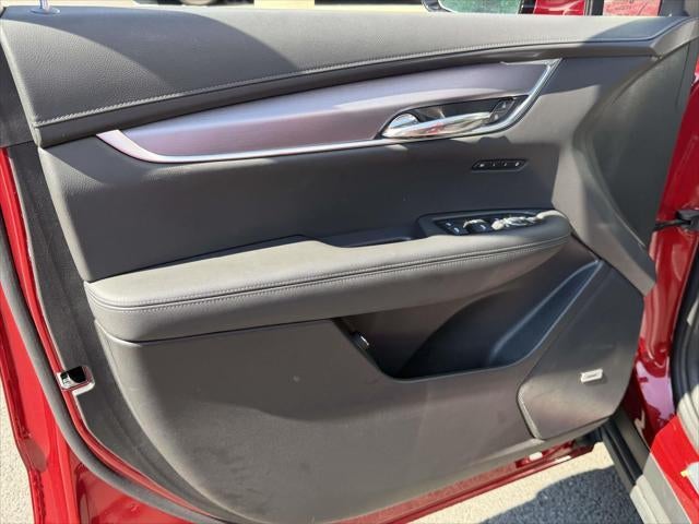 2025 Cadillac XT6 AWD Luxury