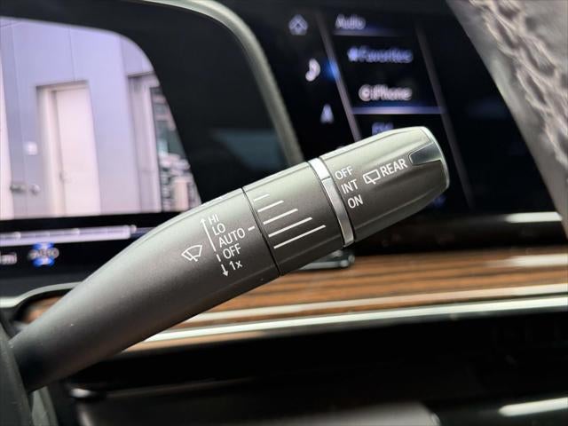 2023 Cadillac Escalade 4WD Premium Luxury