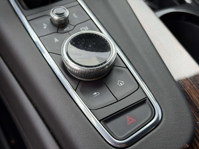 2023 Cadillac Escalade 4WD Premium Luxury