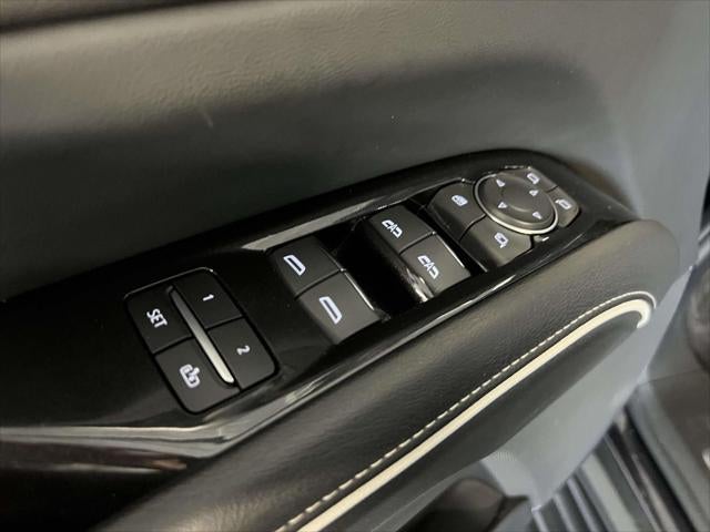 2023 Cadillac Escalade ESV 4WD Luxury