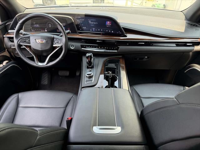2023 Cadillac Escalade ESV 4WD Luxury