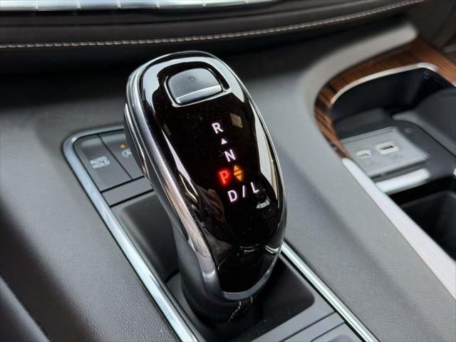 2023 Cadillac Escalade ESV 4WD Luxury