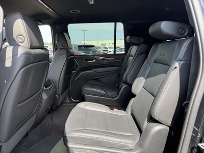 2023 Cadillac Escalade ESV 4WD Luxury