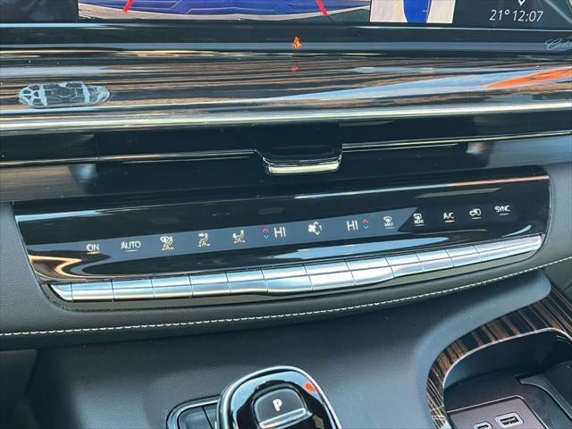 2023 Cadillac Escalade ESV 4WD Premium Luxury