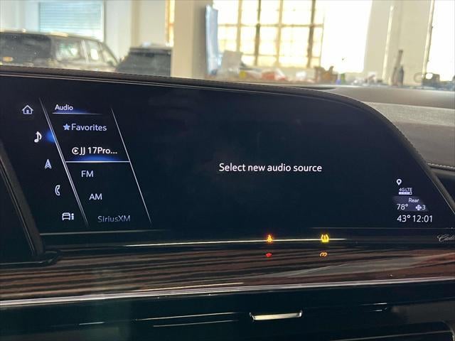 2023 Cadillac Escalade ESV 4WD Premium Luxury