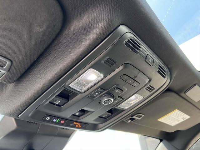 2024 Cadillac Escalade ESV 4WD Premium Luxury