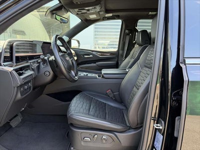 2024 Cadillac Escalade ESV 4WD Premium Luxury Platinum