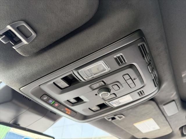 2024 Cadillac Escalade ESV 4WD Premium Luxury Platinum