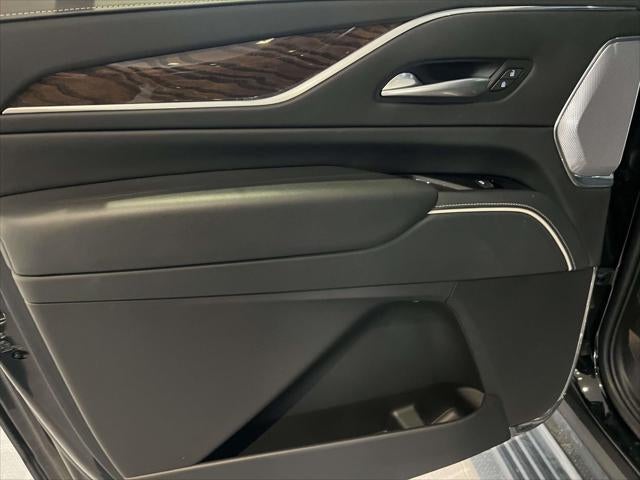 2023 Cadillac Escalade ESV 4WD Sport Platinum