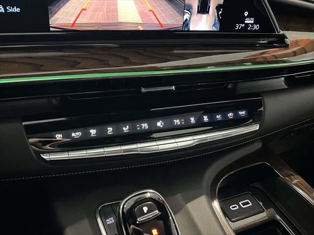 2023 Cadillac Escalade ESV 4WD Sport Platinum