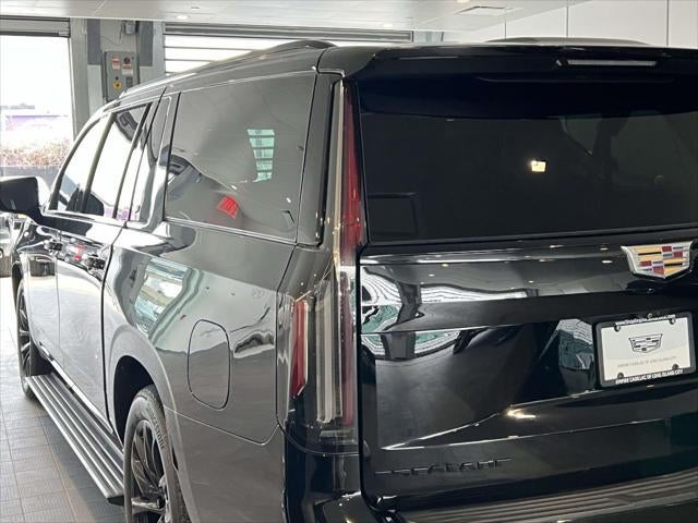 2023 Cadillac Escalade ESV 4WD Sport Platinum