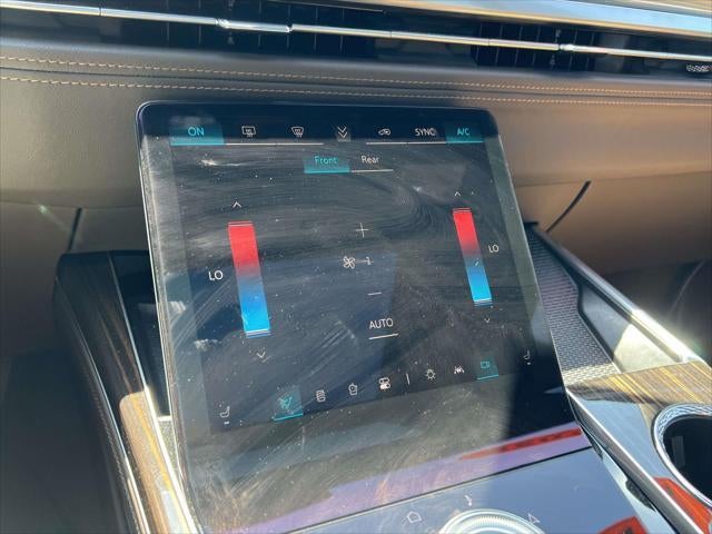 2025 Cadillac Escalade 4WD Premium Luxury