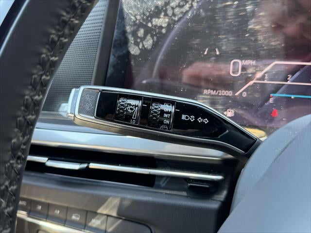 2025 Cadillac Escalade ESV 4WD Luxury