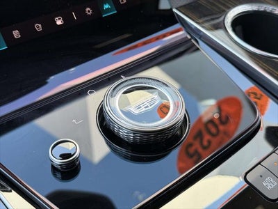 2025 Cadillac Escalade ESV 4WD Luxury