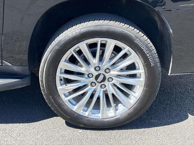 2025 Cadillac Escalade ESV 4WD Premium Luxury