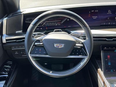 2025 Cadillac Escalade ESV 4WD Premium Luxury