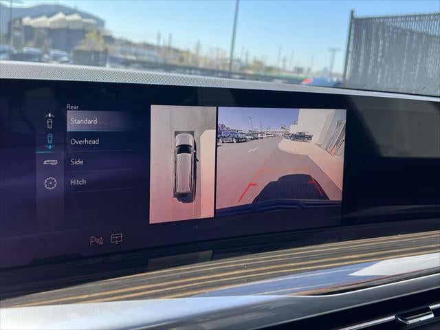 2025 Cadillac Escalade ESV 4WD Premium Luxury