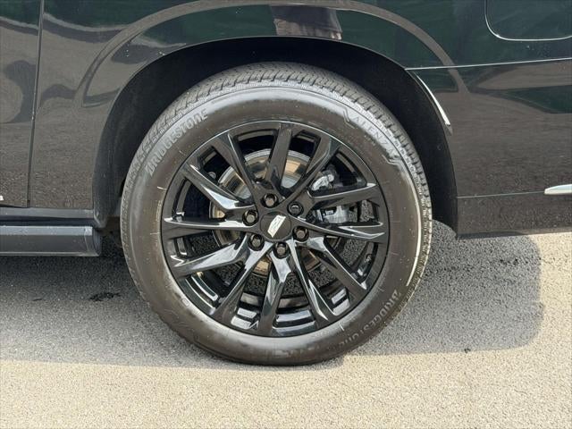 2025 Cadillac Escalade ESV 4WD Premium Luxury