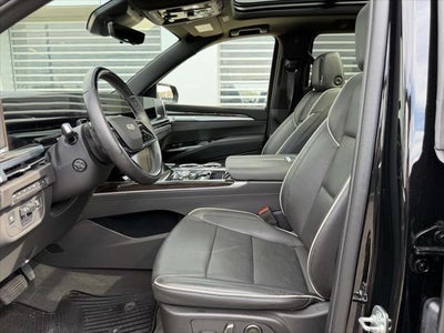2025 Cadillac Escalade ESV 4WD Premium Luxury