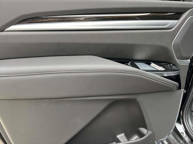 2025 Cadillac Escalade ESV 4WD Premium Luxury