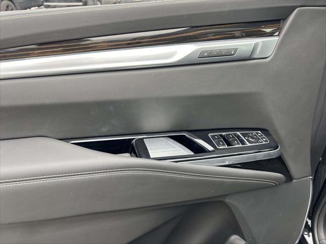 2025 Cadillac Escalade ESV 4WD Premium Luxury