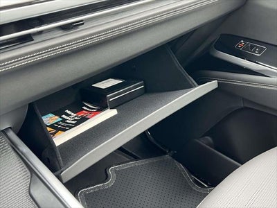 2025 Cadillac Escalade ESV 4WD Premium Luxury