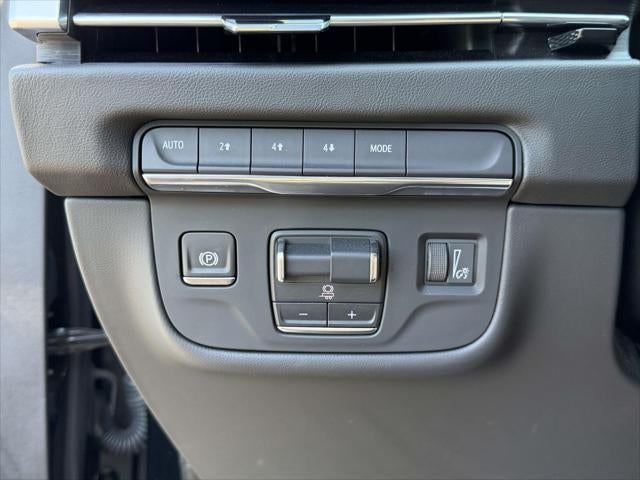 2025 Cadillac Escalade ESV 4WD Sport