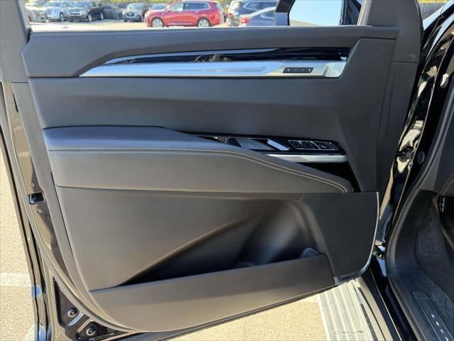 2025 Cadillac Escalade ESV 4WD Sport