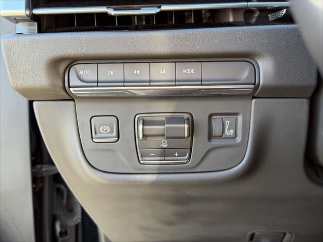 2025 Cadillac Escalade ESV 4WD Sport