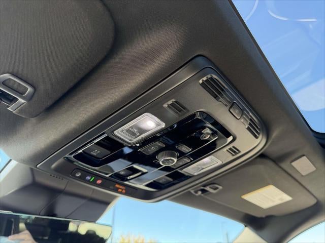 2025 Cadillac Escalade ESV 4WD Sport