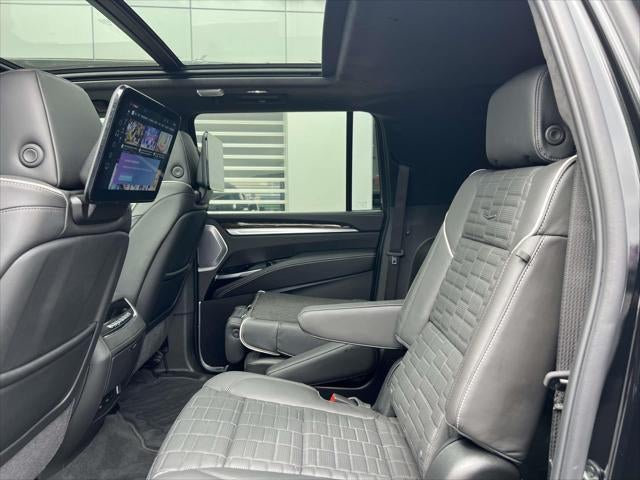 2026 Cadillac Escalade ESV 4WD Platinum Sport
