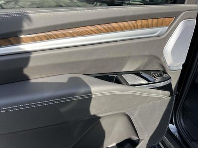 2025 Cadillac Escalade ESV 4WD Sport Platinum