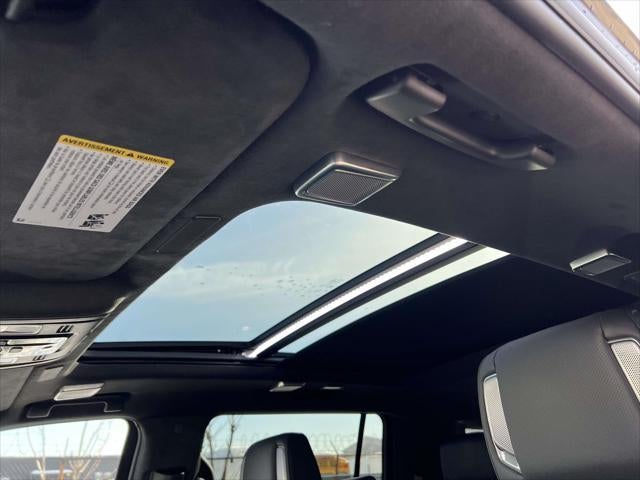 2025 Cadillac Escalade ESV 4WD Sport Platinum