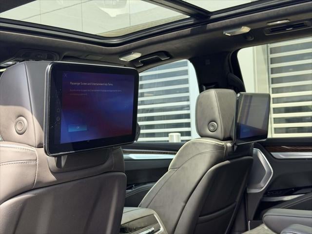 2025 Cadillac Escalade ESV 4WD Sport Platinum