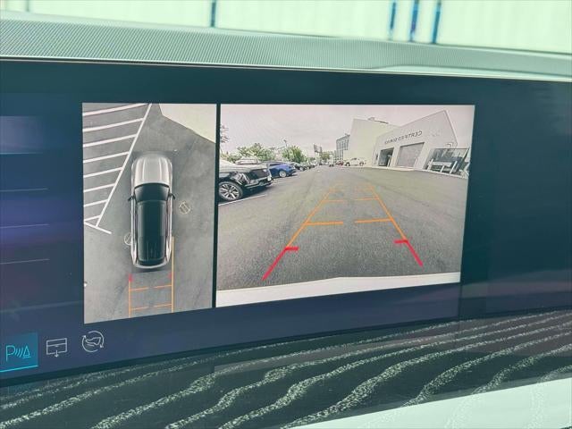 2025 Cadillac ESCALADE IQ Luxury 1