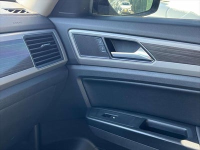 2019 Volkswagen Atlas 3.6L V6 SE w/Technology R-Line