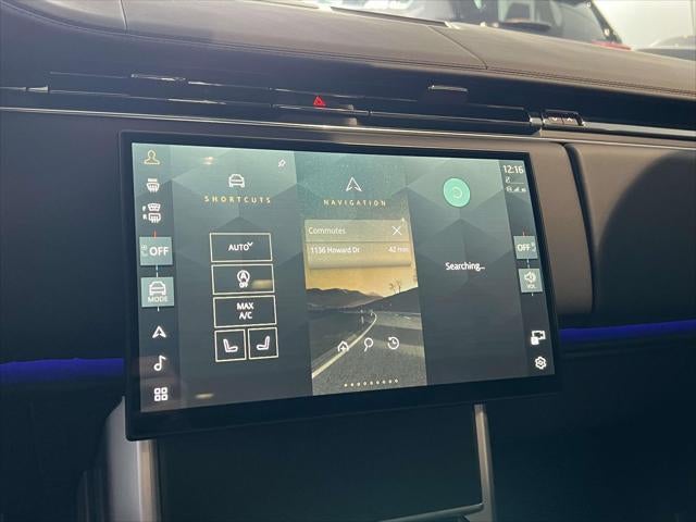 2025 Land Rover Range Rover SE