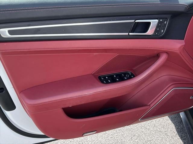 2023 Porsche Panamera 4 Platinum Edition