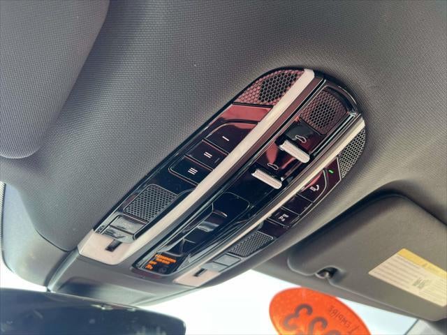 2023 Porsche Panamera 4 Platinum Edition